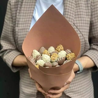 Букет из клубники в шоколаде маленький арт. mb00036